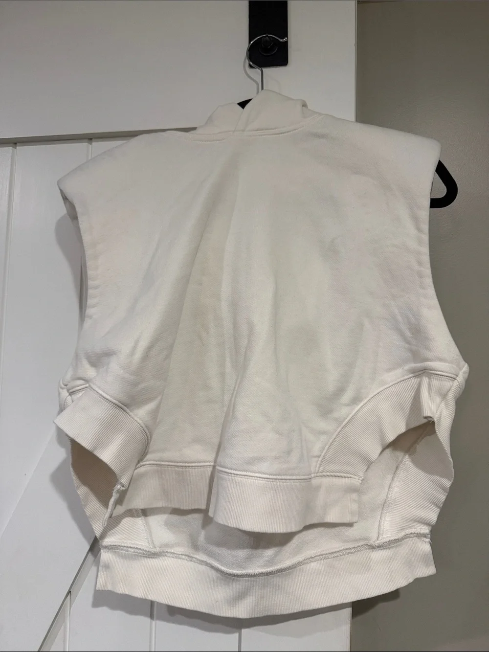 ALO 2-piece Cream Sleeveless Hoodie & Shorts Set